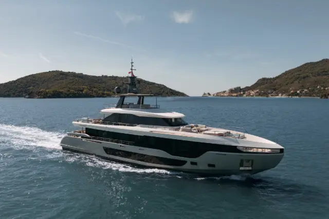 Azimut 116 — Monaco Lux Yachts, Monaco