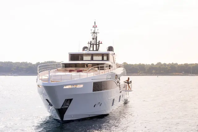 Majesty 100 — Monaco Lux Yachts, Monaco
